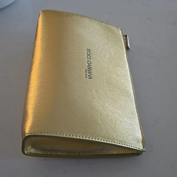 New never used Dolce and Gabbana gold clutch Purse D&G Beauty Vip Clutch Bag - Picture 2 of 12